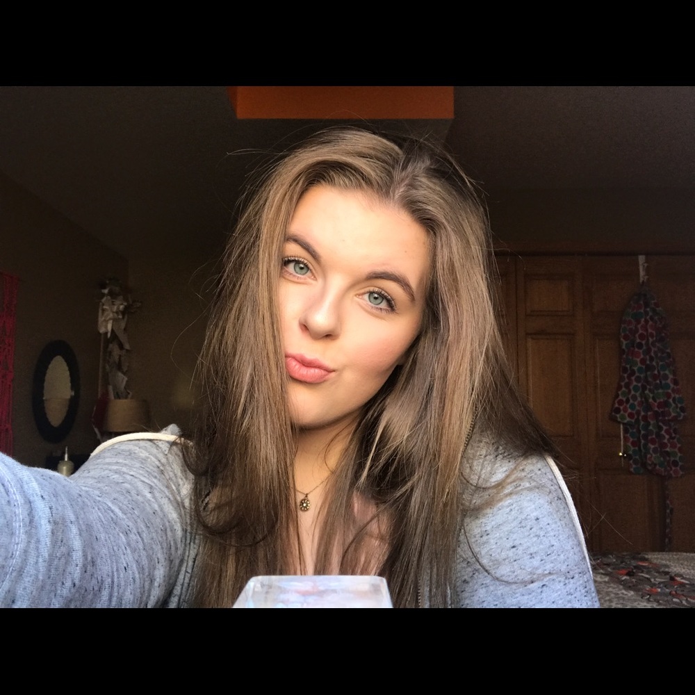 Meet your Posher, Lauryn