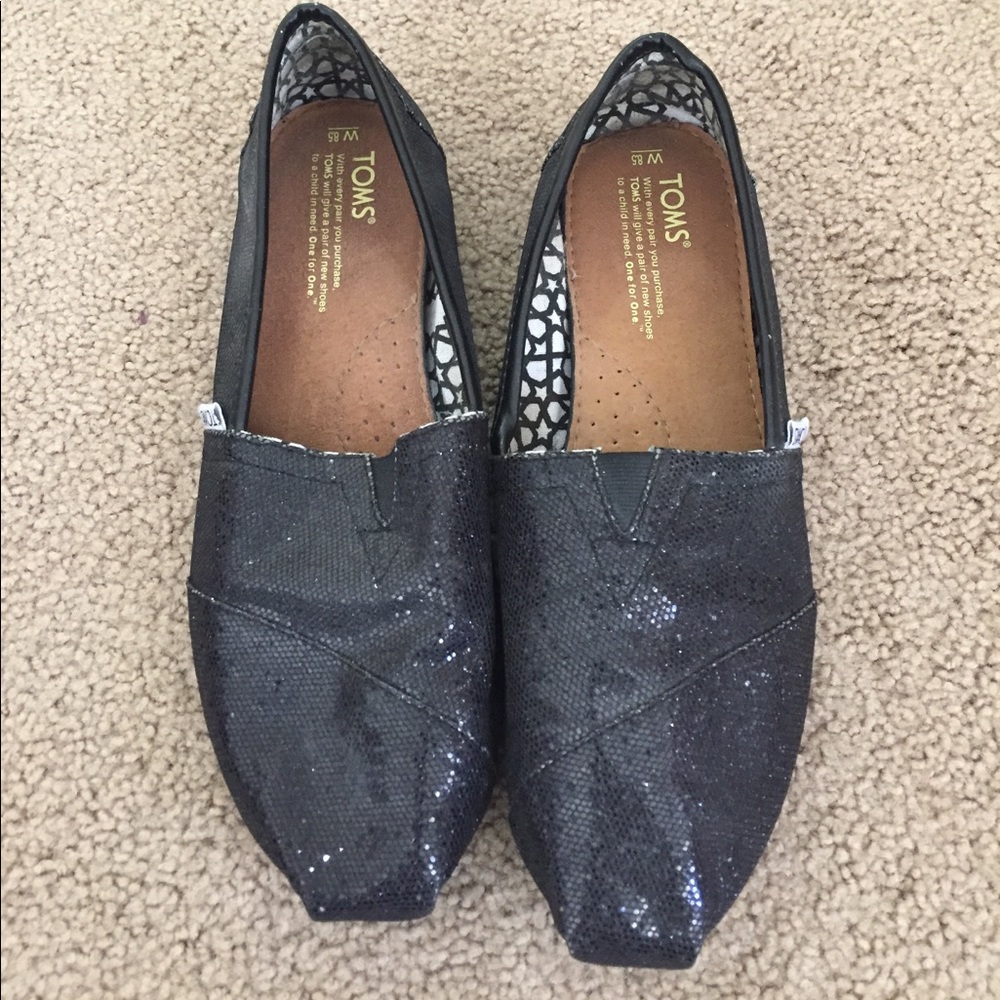 Toms black sparkly classic flat.