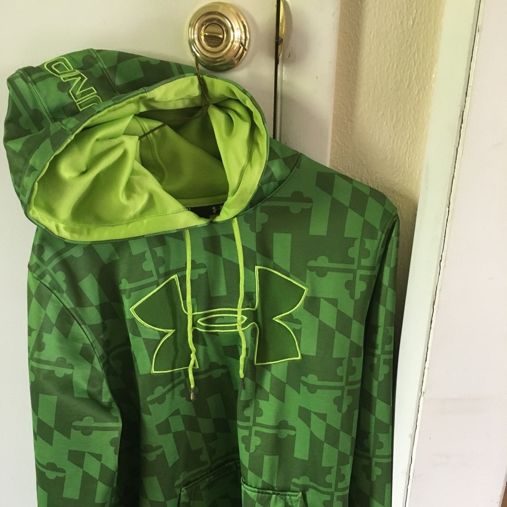 Under Armour men's medium loose sweatshirt