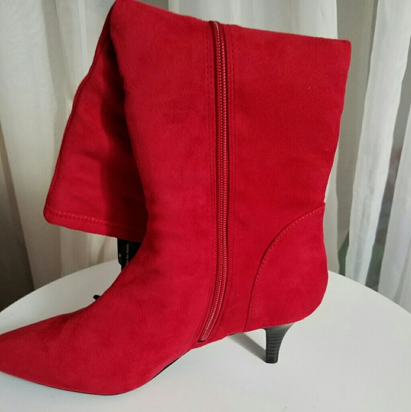 Boots - Picture 3 of 4