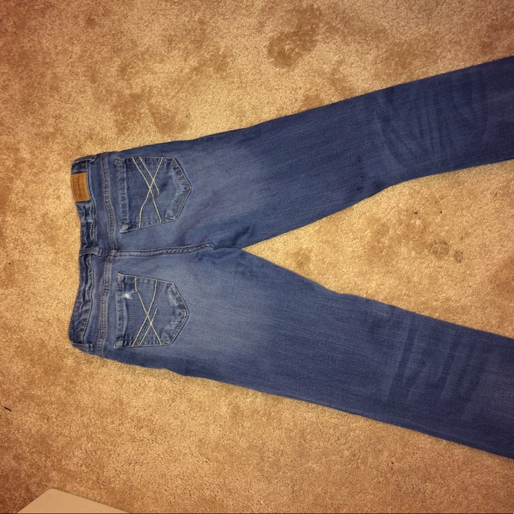 ripped skinny jeans!