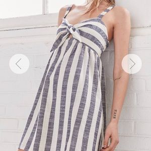 URBAN OUTFITTERS DRESS. Perfect condition.