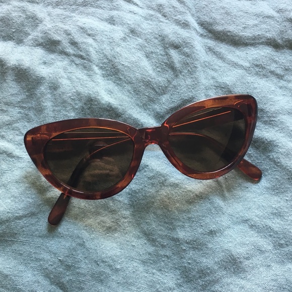 Tortoise Cateye Sunglasses - Picture 1 of 4