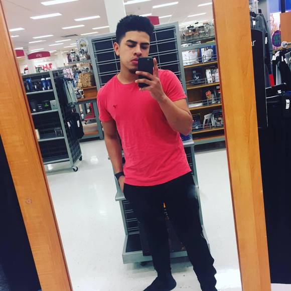 Meet your Posher, Irving - Picture 1 of 1