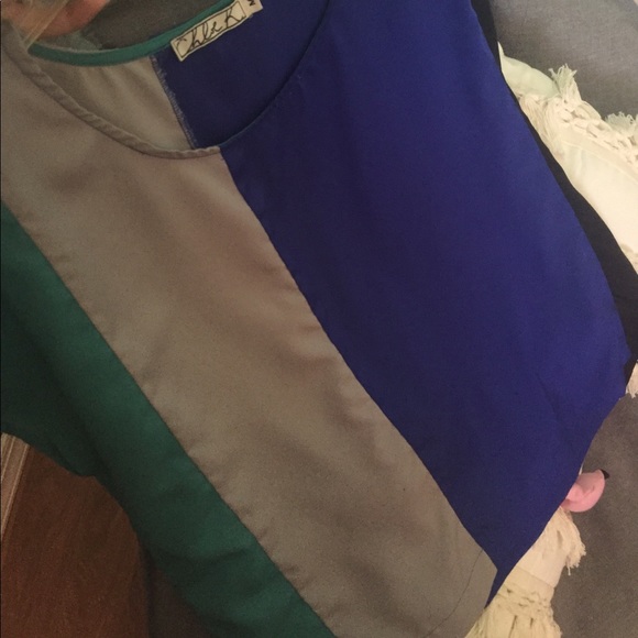 Color block top🔹🔷 - Picture 1 of 2