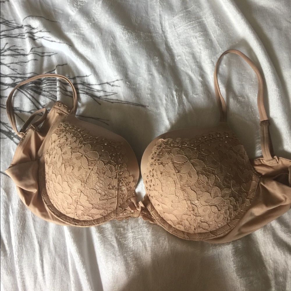 Tan bra
