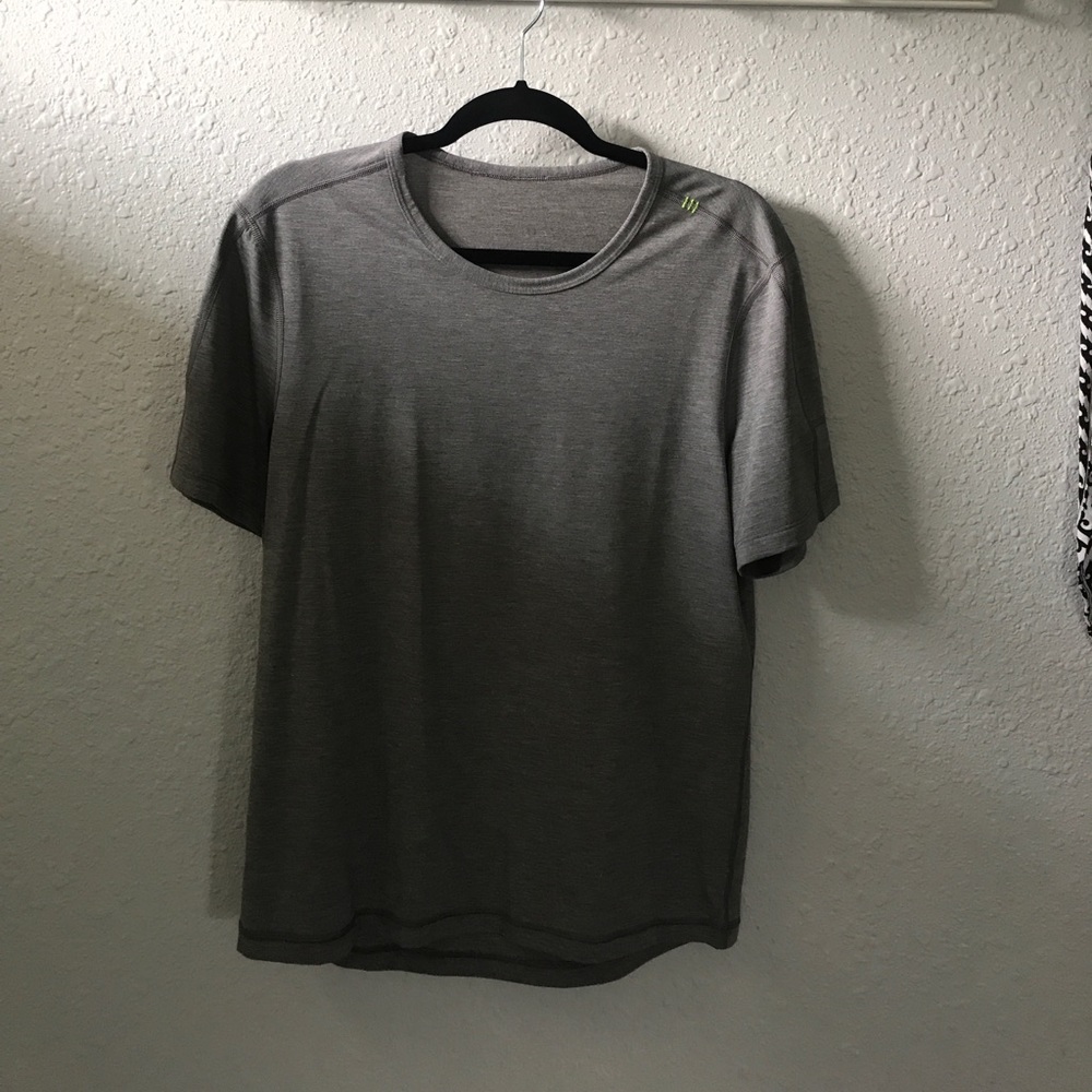 Men's Lulu tshirt