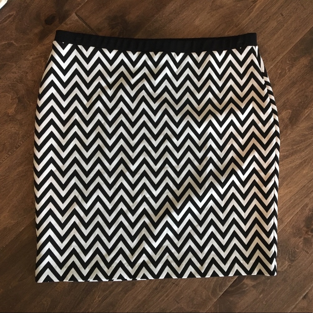 Karen Kane Pencil Skirt