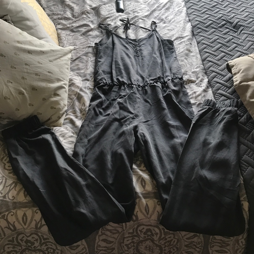 Black swan billabong jumper