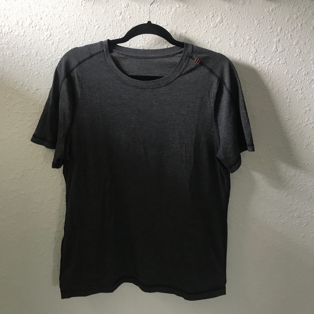 Men's Lulu tshirt