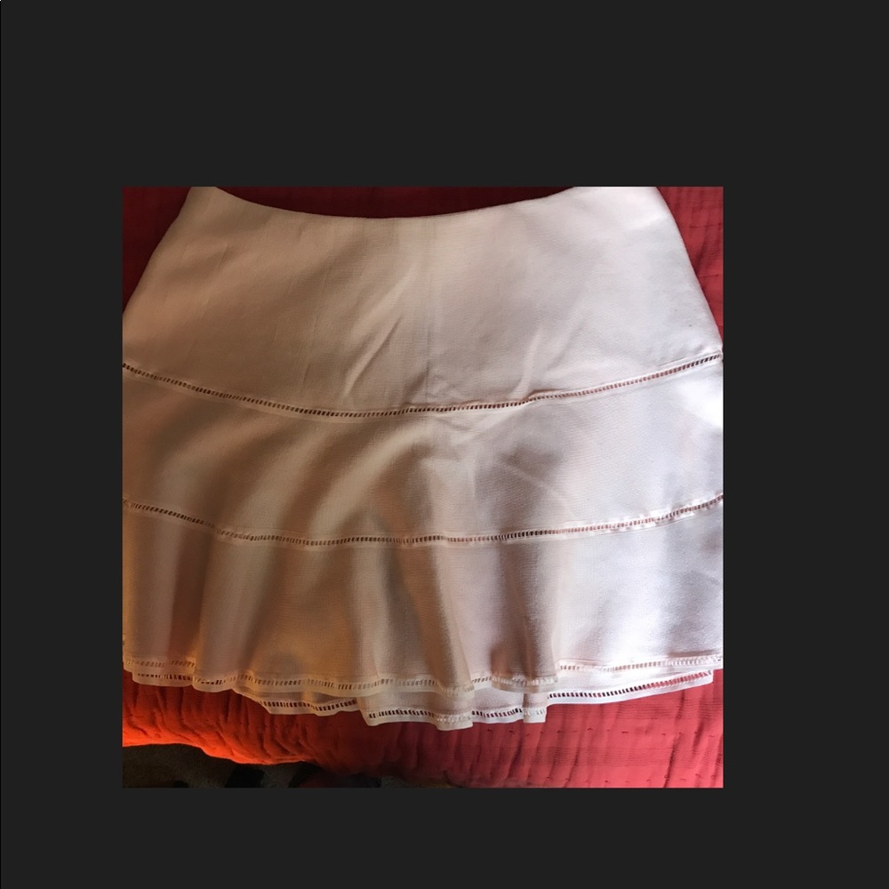 Torrid size 1 blush skirt