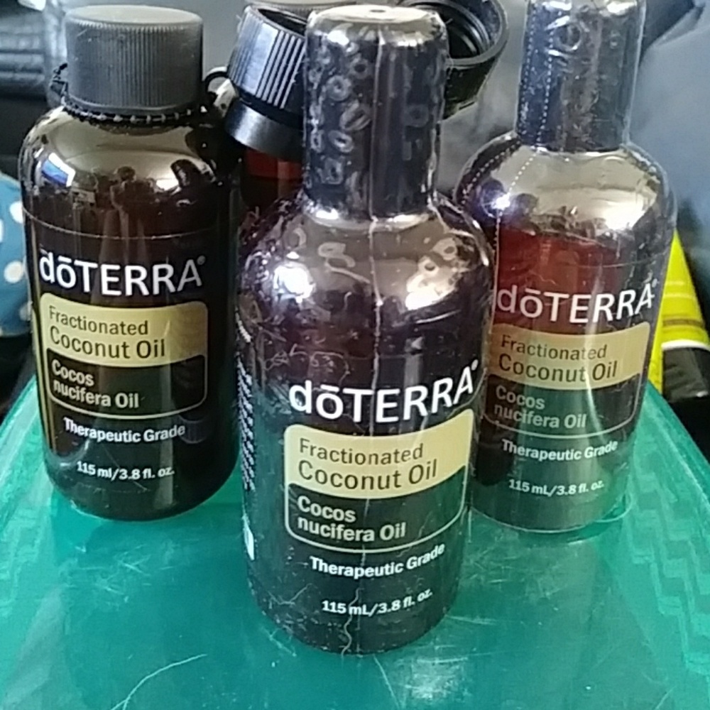 doTERRA Fractionated coconut oil (1 bottle)
