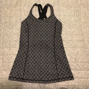 Lululemon tank top