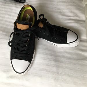Black converse