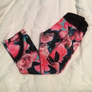 Lululemon secret garden running capris