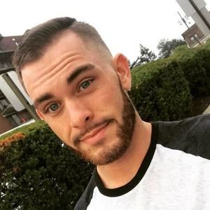 Meet your Posher, Alex