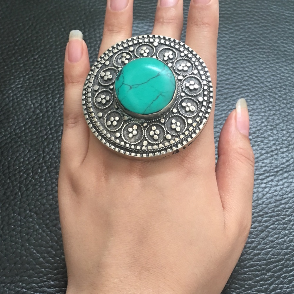 Traditional ring - Picture 3 of 5
