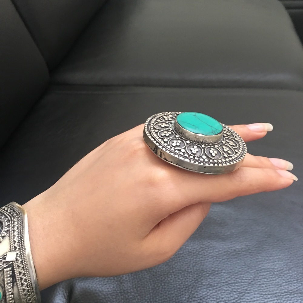 Traditional ring - Picture 4 of 5
