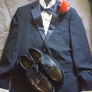 A full tuxedo