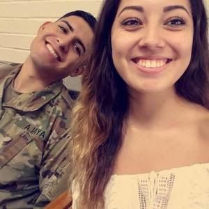 Meet your Posher, Leslie