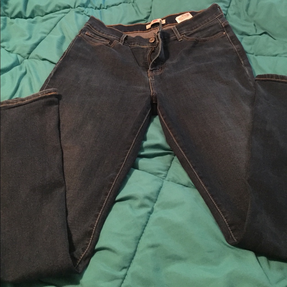 Levi's Women's Perfectly Slimming bootcut 512.