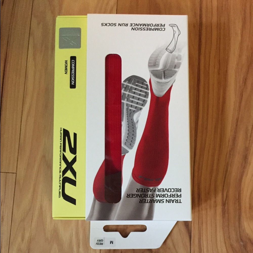 2XU Womens compression running socks