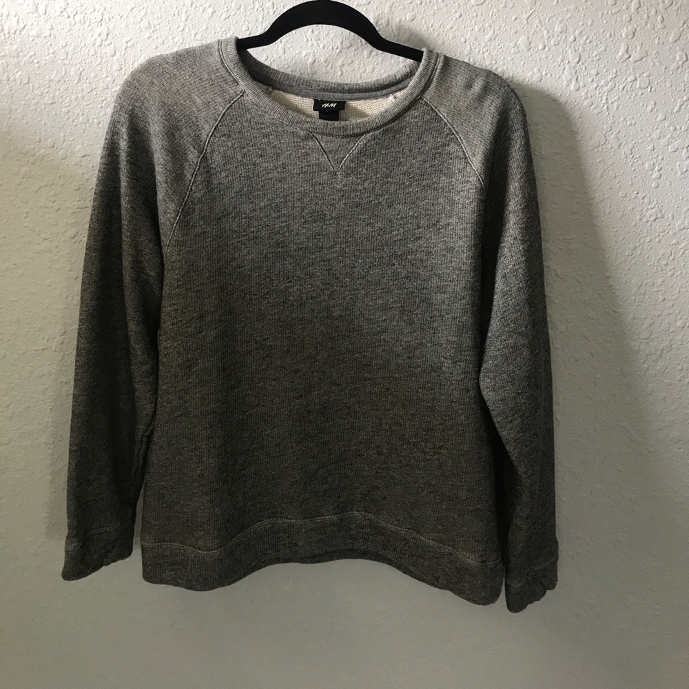 Lightweight, warm pullover