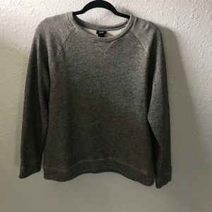 Lightweight, warm pullover