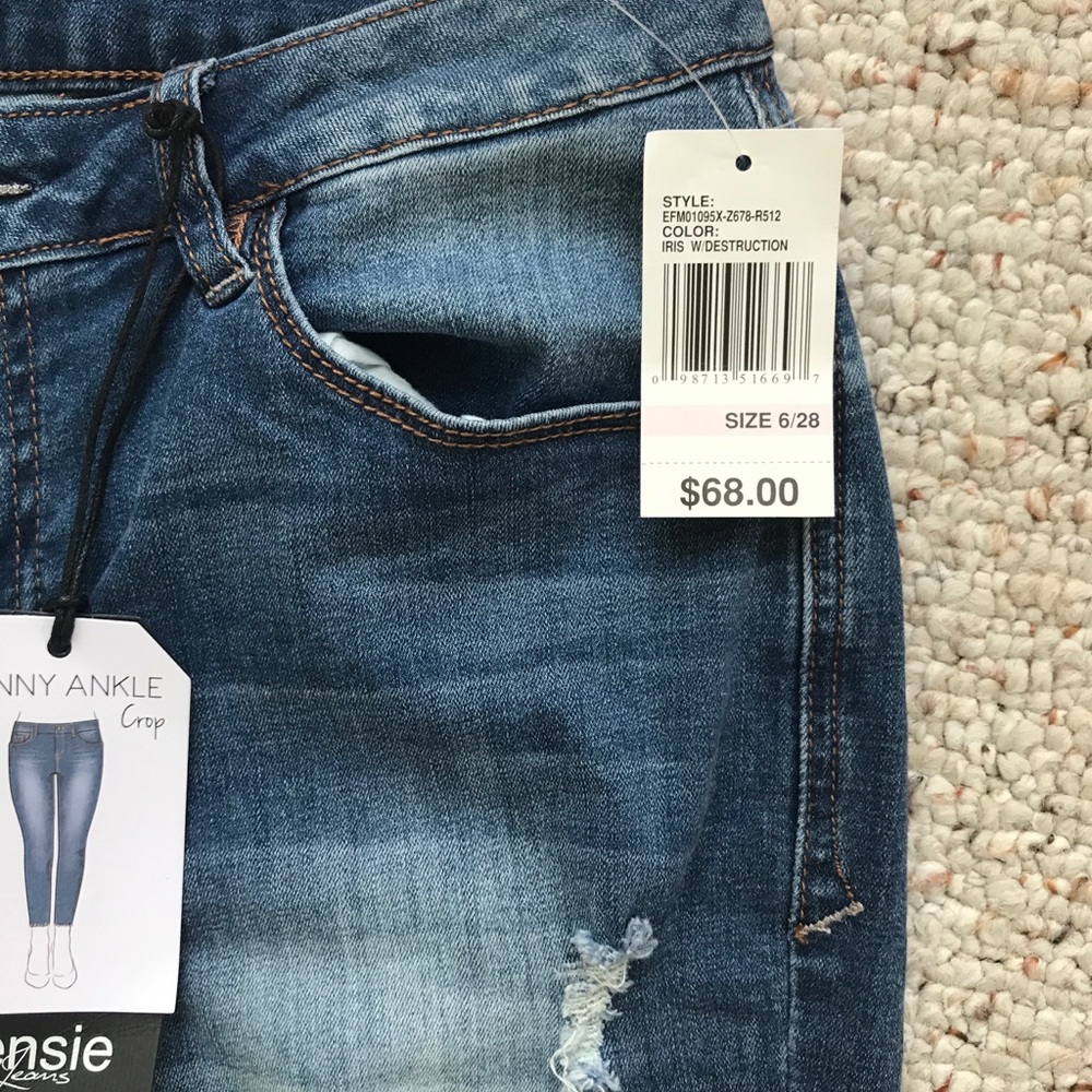 FLASH SALE NWT Kensie Iris Deconstructed Crop Jean - Picture 8 of 8