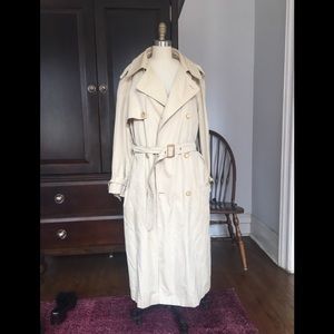 Yves Saint Laurent Classic Trench Coat
