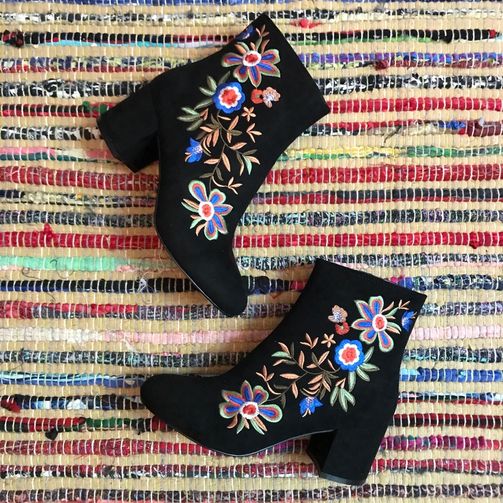 🚫SOLD🚫 Aldo Kettleson Ankle Booties