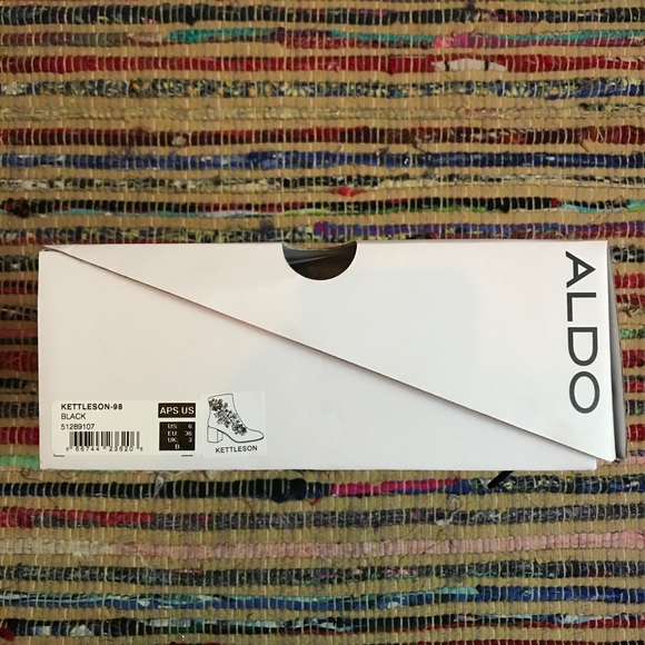 🚫SOLD🚫 Aldo Kettleson Ankle Booties - Picture 6 of 6