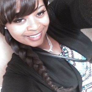 Meet your Posher, Shana