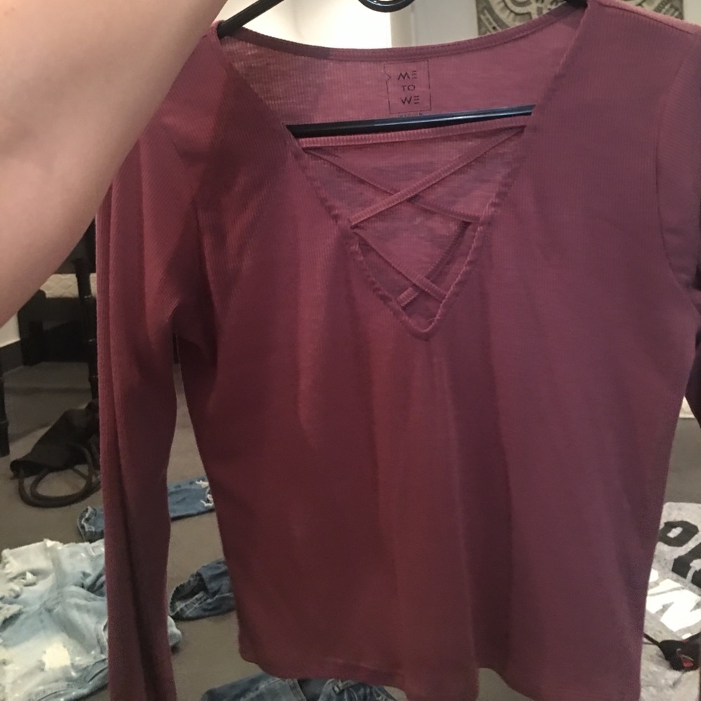 Me to We long sleeve lace up crop top