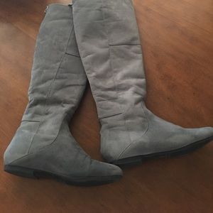 Mid calf grey suede boots