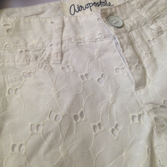 Aeropostale floral Knit shorts - Picture 3 of 4