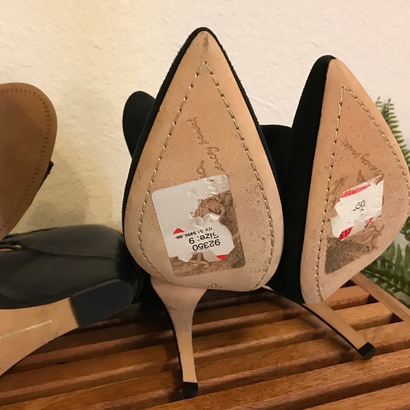 🖤 Alice & Olivia Booties - Picture 4 of 8