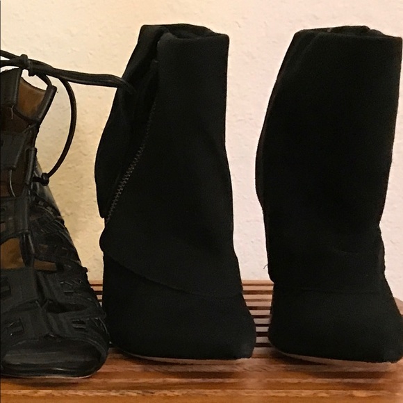 🖤 Alice & Olivia Booties - Picture 5 of 8