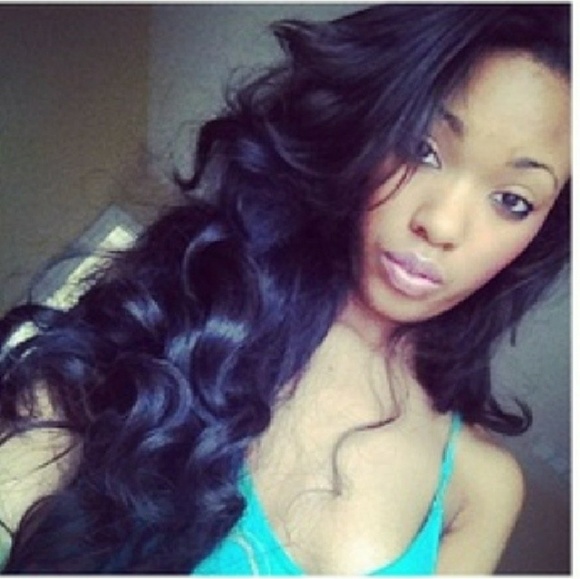 Wavy Beauty Bodywave Full Wig 32 inches!! main image 4