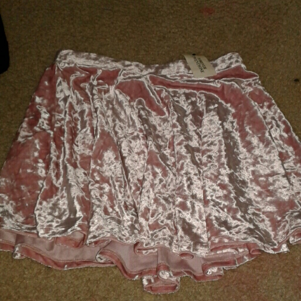 Forever 21 pink skirt 💕