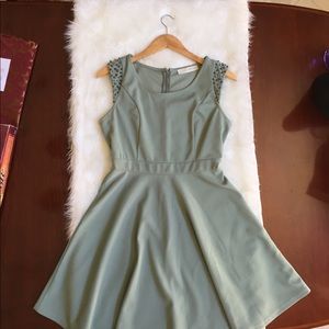 Pastel green fit & flare dress 👗