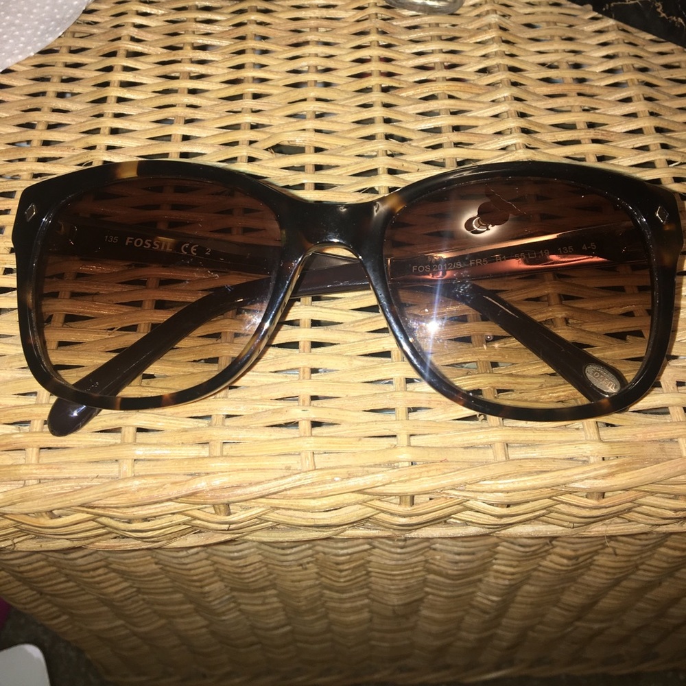 fossil tortoise shell sunglasses