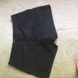 Classic Black shorts (non-denim)