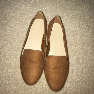 BROWN LOAFERS