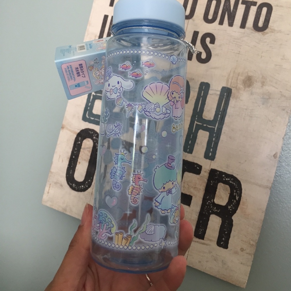 Sanrio characters under the sea NWT bottle water