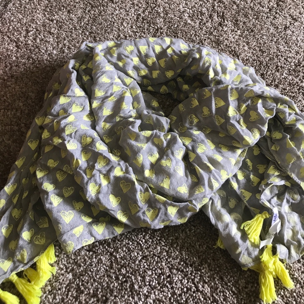 heart scarf