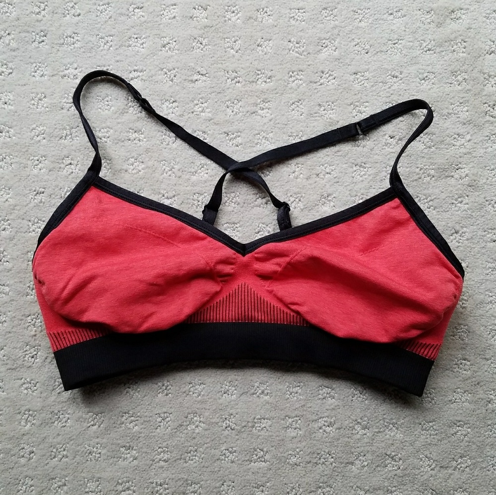 Lululemon Hold your Om bra II (red color left!)