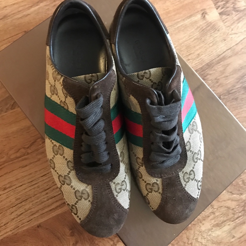 Women's Gucci sneaker