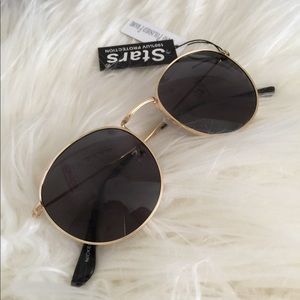 Vintage Inspired Round Metal Sunglasses