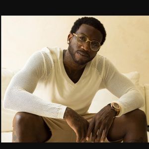 Meet your Posher, Blake